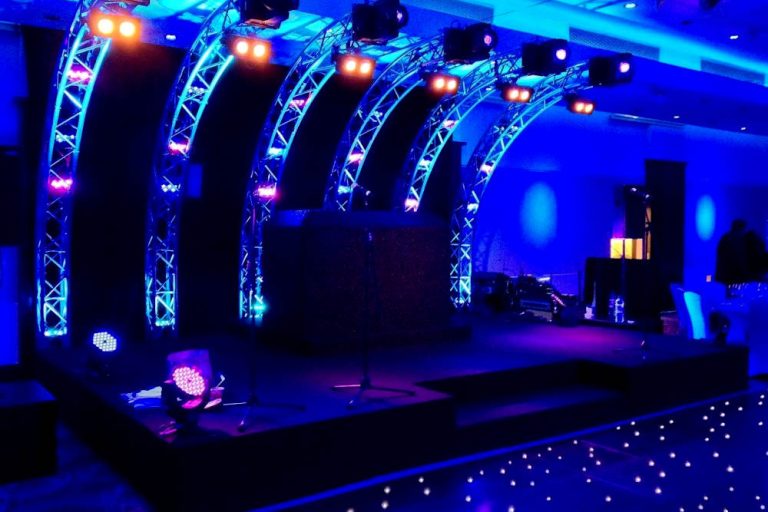 03-iluminacao-para-festas-em-geral