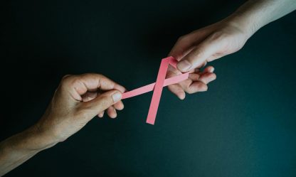 outubro-rosa-informasom-1000×667